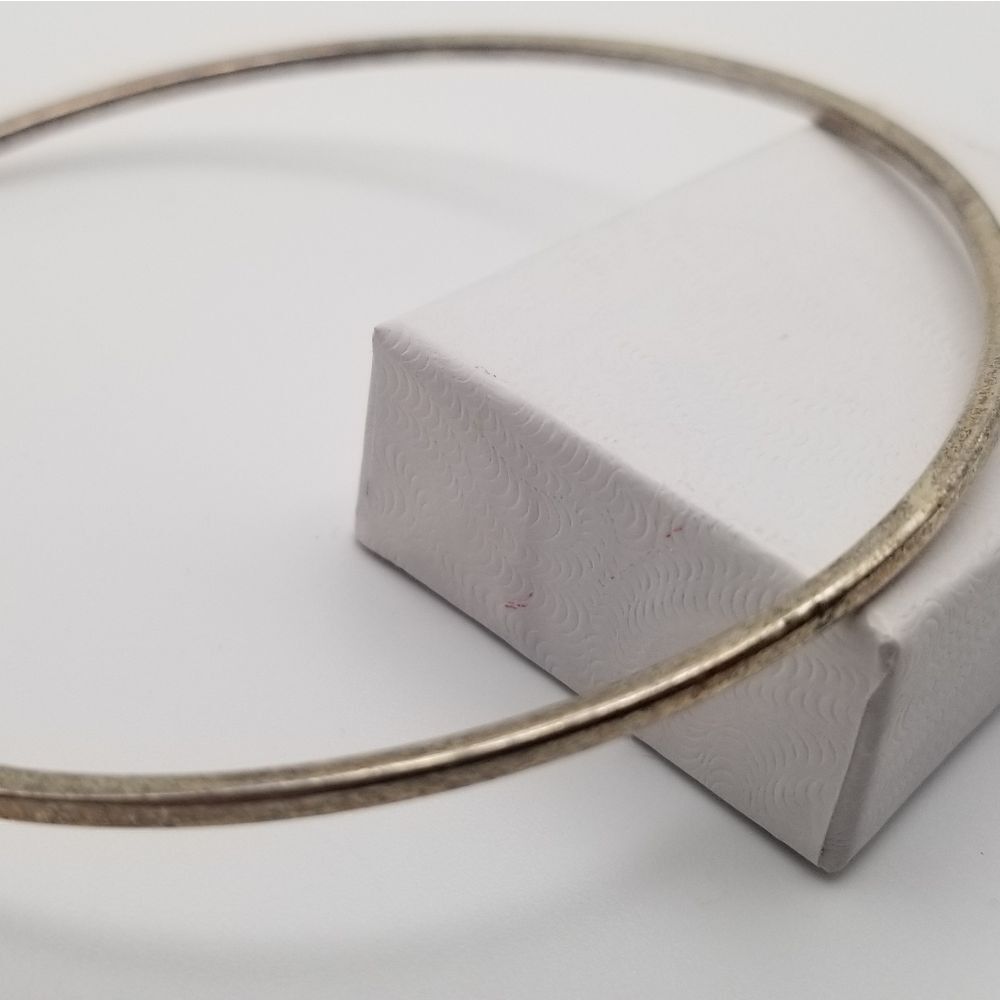 Antique silver tone bracelet. B715